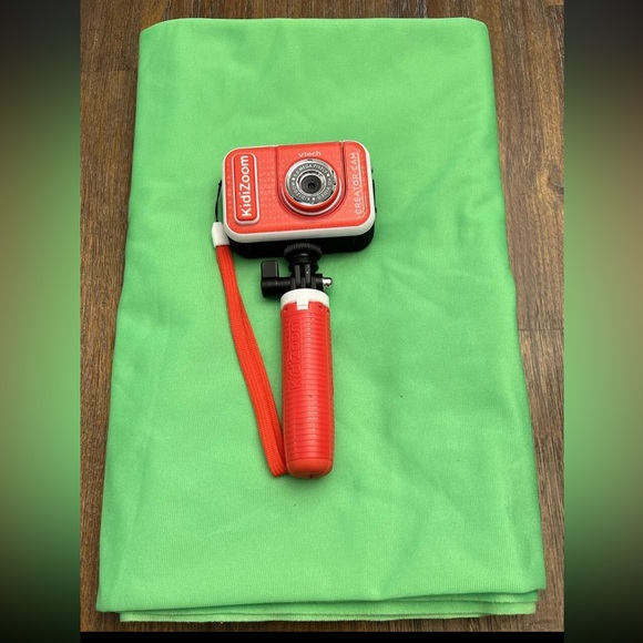 VTech KidiZoom Creator Cam HD Video Camera, Green Screen, Perfect Christmas Gift - Picture 1 of 2